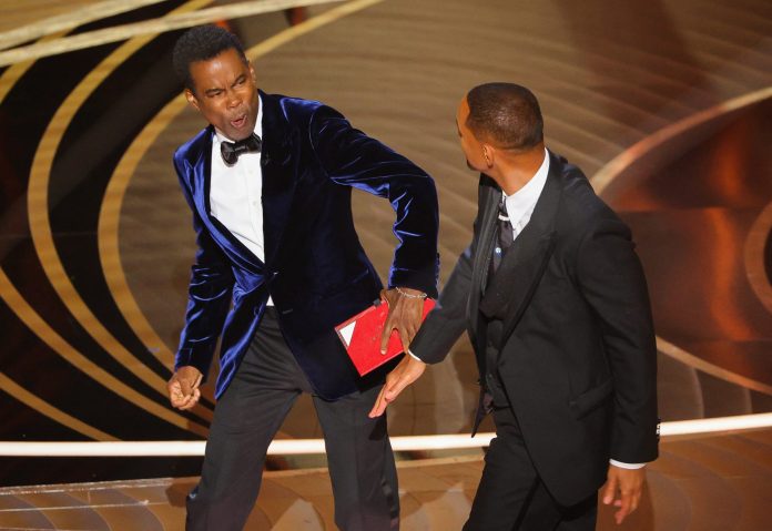 will-smith-bate-em-chris-rock-na-cerimonia-do-oscar-2022-scaled
