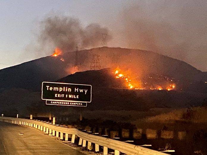 2022-09-01t215248z-1078939993-rc2l8w9quzfi-rtrmadp-3-usa-weather-wildfires-route-scaled