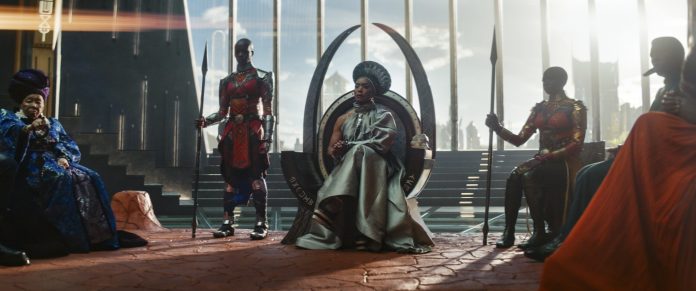 pantera-negra-wakanda-para-sempre-angela-bassett-1-scaled