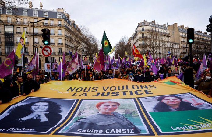 2023-01-07t120932z-1523959203-rc2mly966k32-rtrmadp-3-france-protest-kurds-scaled