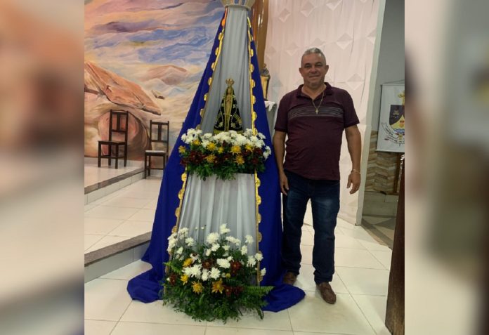 modelo-foto-fundo-borrado-1-