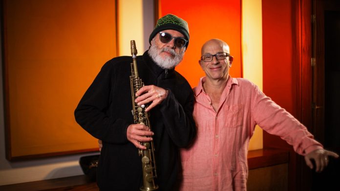 Obra autoral de Paulo Moura guia álbum de Carlos Malta e Cliff Korman com arranjos inéditos para saxofone e piano